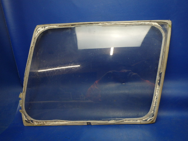 69704-04 Piper - Window-Middle Left Tinted(.125 Thick)