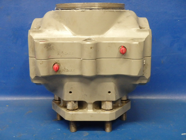 HC-C2YR-2CGUF Hartzell - Propeller-Damaged Blades-Hub Only ( Inner shelf damage See Photos )