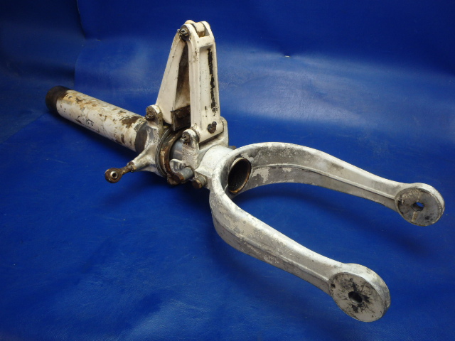 0442504-3 Cessna - STRUT. ASSEMBLY-NOSE GEAR