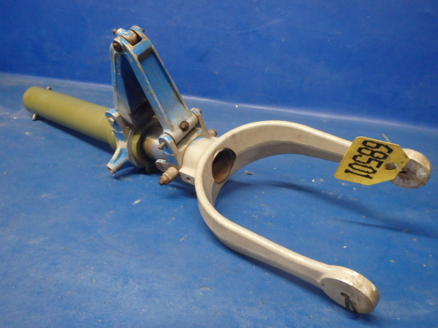 0442504-3 Cessna - Shock Strut - Nose Gear