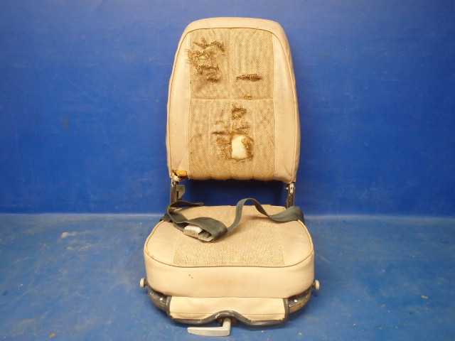77750-03 Piper - SEAT - Front Pilot or CoPilot
