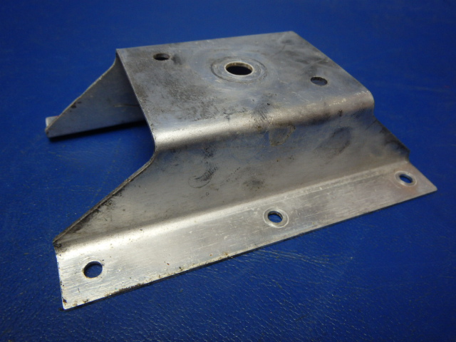0760663-1 Cessna - Support-Idler Sprocket