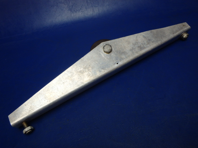 62746-00 Piper - Bracket-Pulley