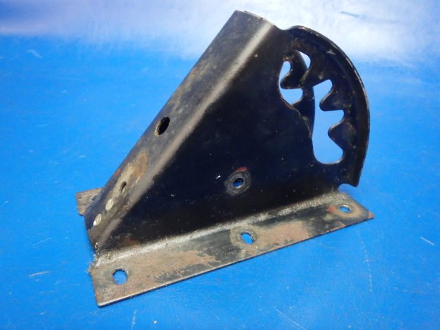 65654-05 Piper - BRACKET ASSEMBLY - Flap lever