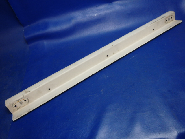 0514067-1 Cessna - SHIELD - FRONT SPAR HEADLINER RETAINER
