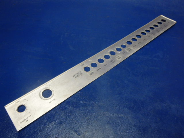 0713799-1 Cessna - PLACARD-INSTRUMENT PANEL TRIM
