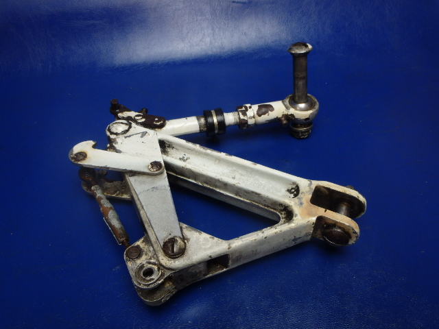 67025-02 Piper - LINK-Main gear truss assembly left