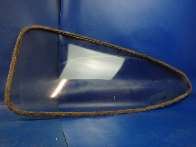 0711675-14 Cessna - WINDOW-RH SIDE TINTED