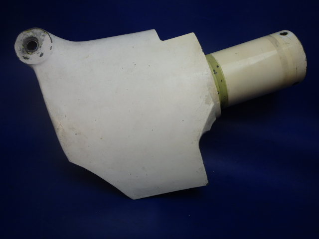 169-820027 Beechcraft - HOUSING - NOSE GEAR
