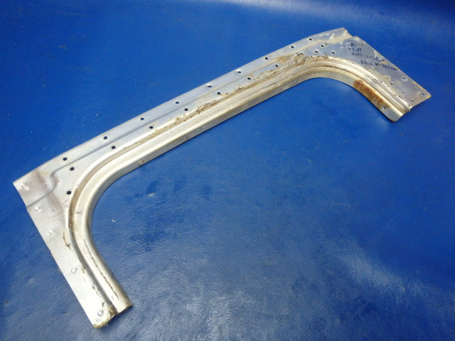 0711615-1 Cessna - Retainer-LH Side Window Forward