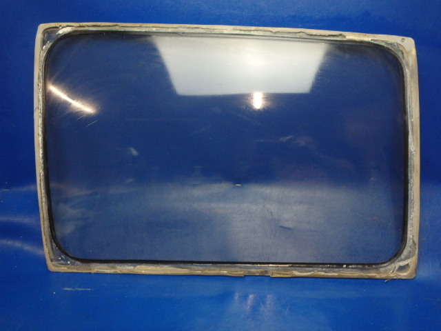 76275-03 Piper - Window-Center Left Clear(.125 Thick) Tinted