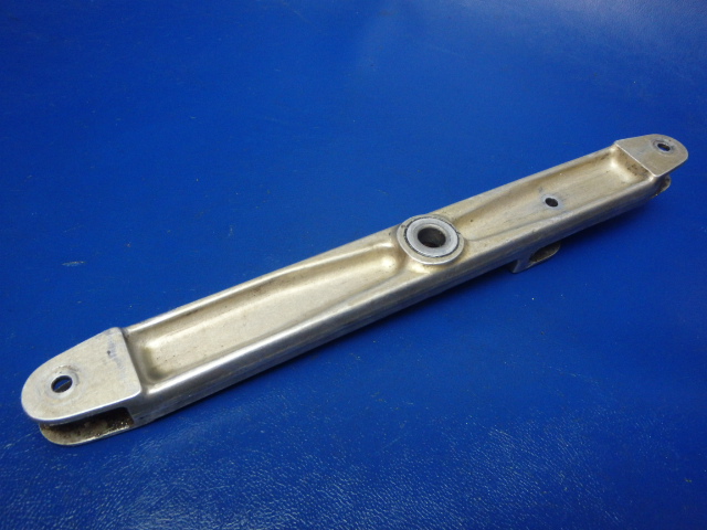 0743602-1 Cessna - Bellcrank-Nose Gear Steering