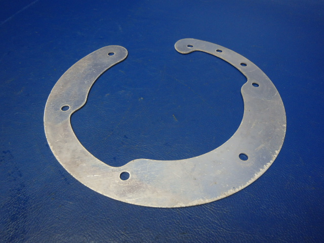 79284-00 Piper - RETAINER - Housing