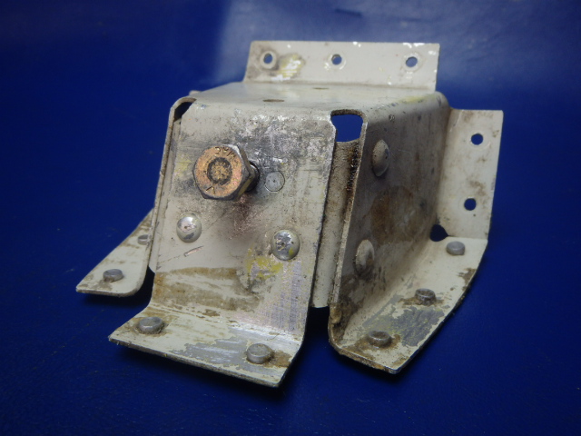 0711632-1 Cessna - Support-Rear Seat WEU 0711632-7