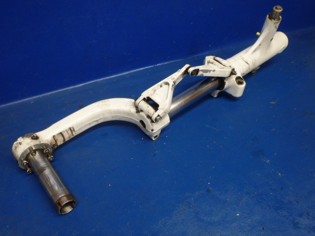 67927-09 Piper - GEAR - Main right (less tire tube wheel and brake)