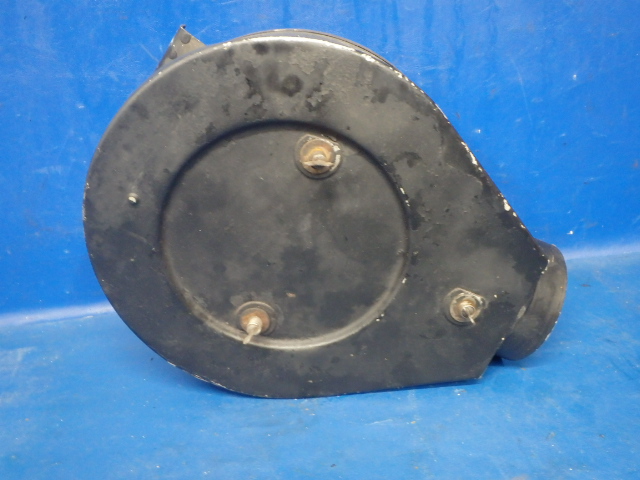 23883-00 Piper - BOX COVER ASSEMBLY - AIR FILTER (Wear hole on cover - See photos)