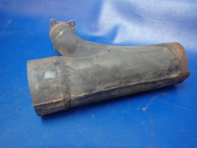 0850600-155 Cessna - Riser-Center RH