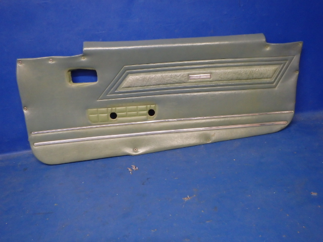 579 878 Piper - Panel Assembly - Door Trim (Green)