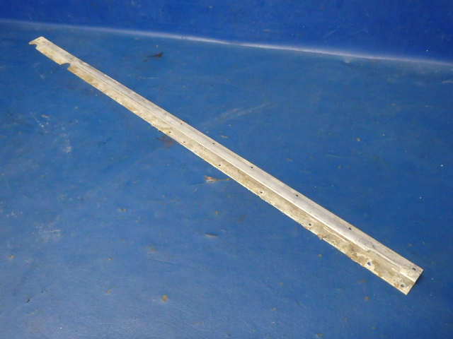 0511293-4 Cessna - Rail-Seat Front Outboard RH (See details)