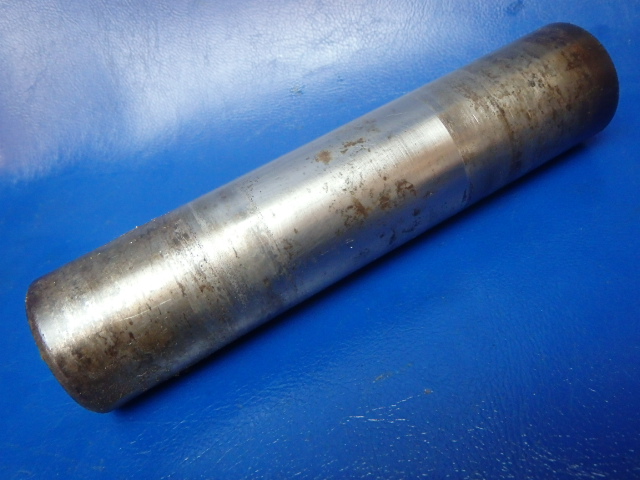 0442142-1 Cessna - TUBE AXLE