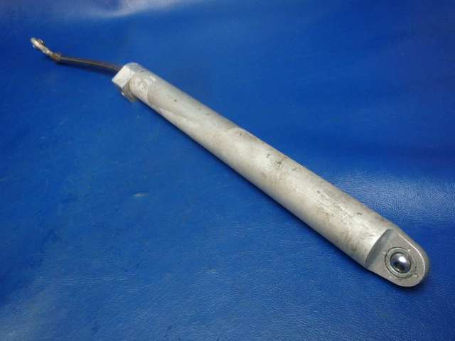 SFA232-5 Parker Hannifin - CYLINDER - Hydraulic main gear (Housing only shaft is damaged) Needs repair