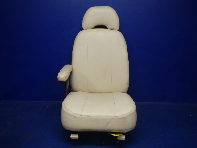 0812822-13 Cessna - Seat. -Center LH