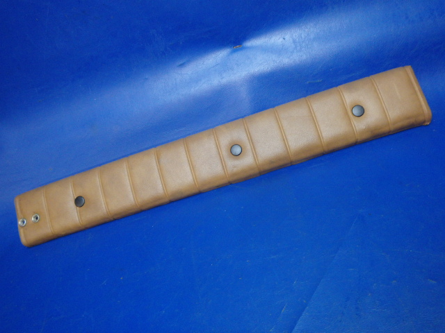 96835-00 Piper - CHANNEL - SHIN GUARD RIGHT