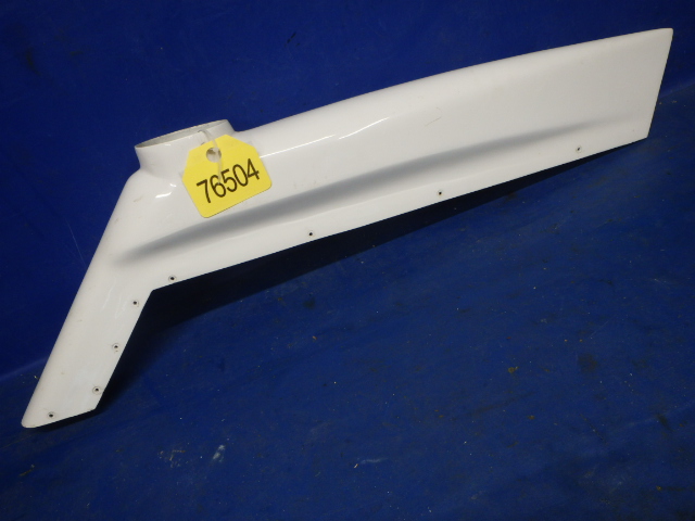 0831018-4 Cessna - TIP ASSY-RUDDER USED WITH ROTATING BEACON (Fiberglass)