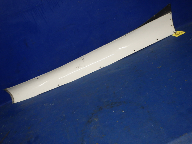 0800056-8 Cessna - FILLET - CENTER UPPER RH