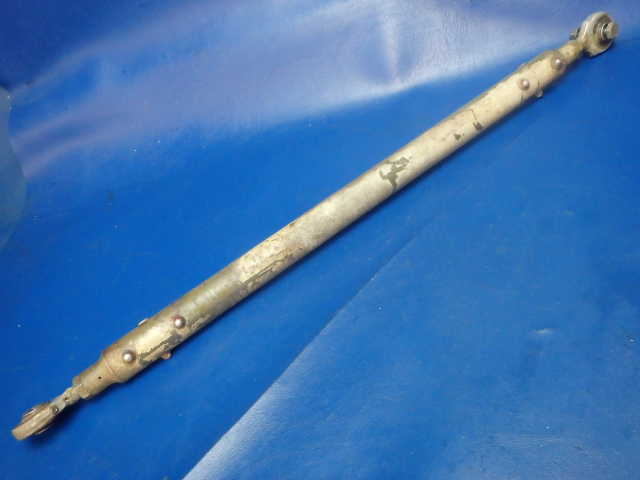 5045213-3 Cessna - Tube-Push/Pull Outboard