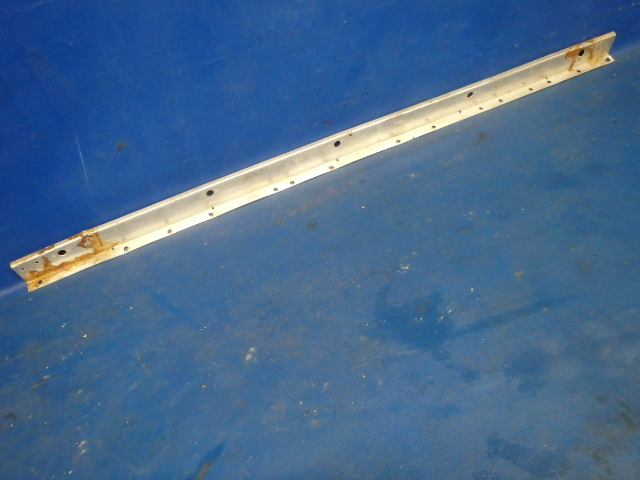 0811969-1 Cessna - Flange-Upholstery Lower