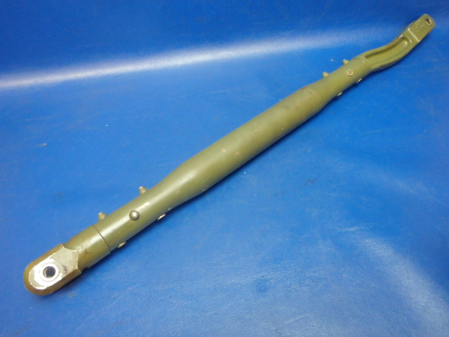 0843406-1 Cessna - TUBE CTR-RH INBD PUSH PULL