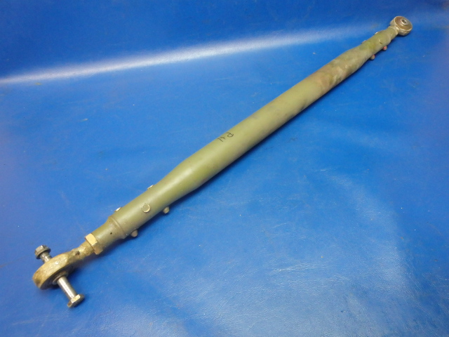 0843415-1 Cessna - TUBE RH-INTERMEDIATE PUSH PULL