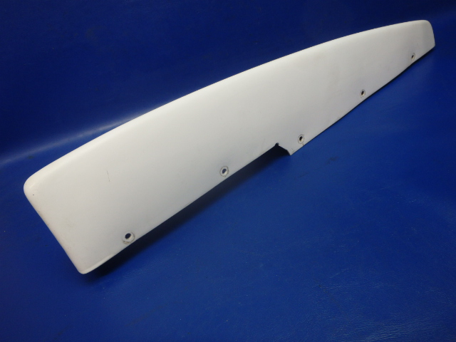 0430004-10-791 Cessna - Tip-Elevator(Plastic) (Cracked)