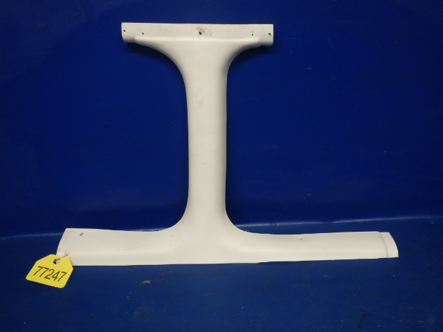 79171-31 Piper - Cover-Window Frame Center Left (Cracked)