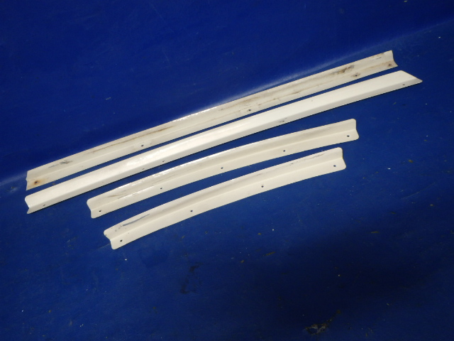 NPN Piper - Retainer Set-Left Center Window