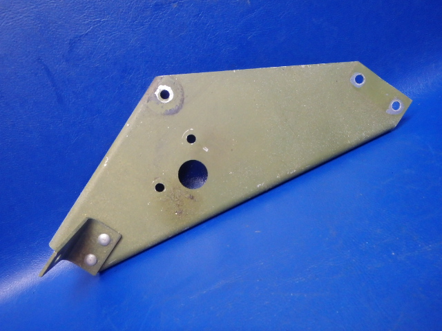 NPN Piper - Mounting bracket for (P100-717) Valve