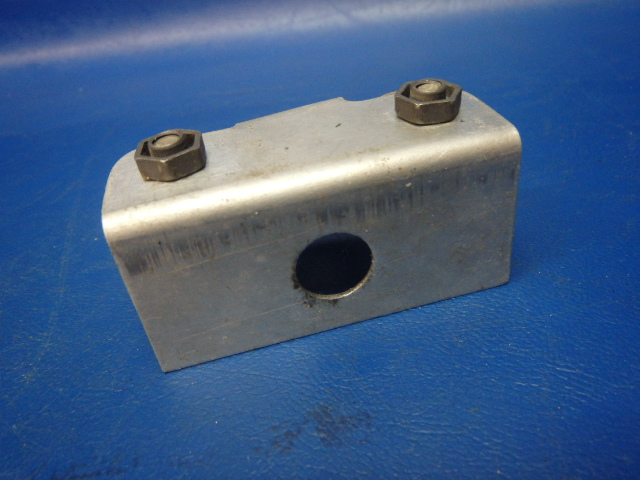 0500242-1 Cessna - Bracket-Fuel Selector Guide