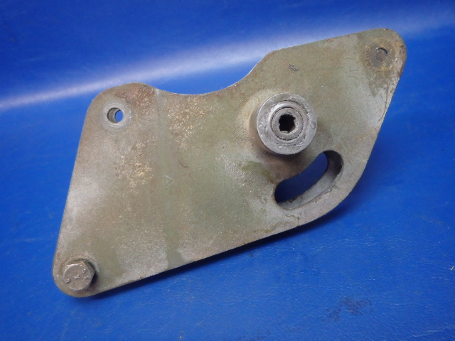 0523223 Cessna - BELLCRANK ASSEMBLY AILERON lh