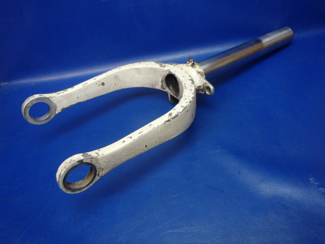 61972-304 Piper - FORK ASSEMBLY - Nose gear (includes Fork &amp; Piston Tube)(SEE DETAILS)