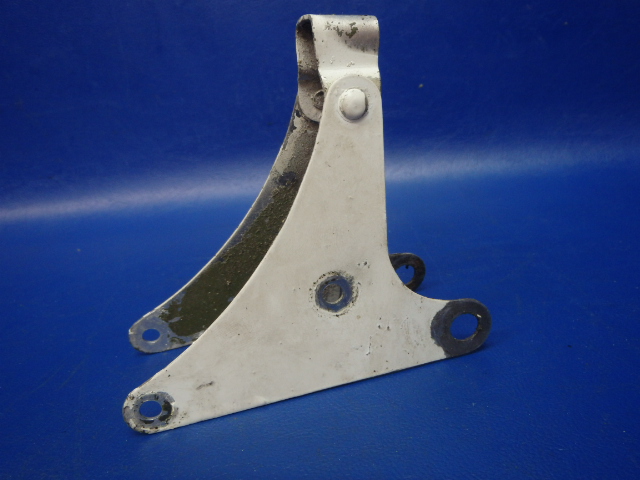 0842000-74 Cessna - BRACKET ASSY-MICRO SWITCH MOUNTING