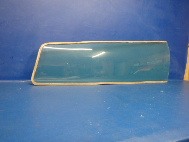 0811232-2 Cessna - PANE-RH PICTURE WINDOW RH INNER