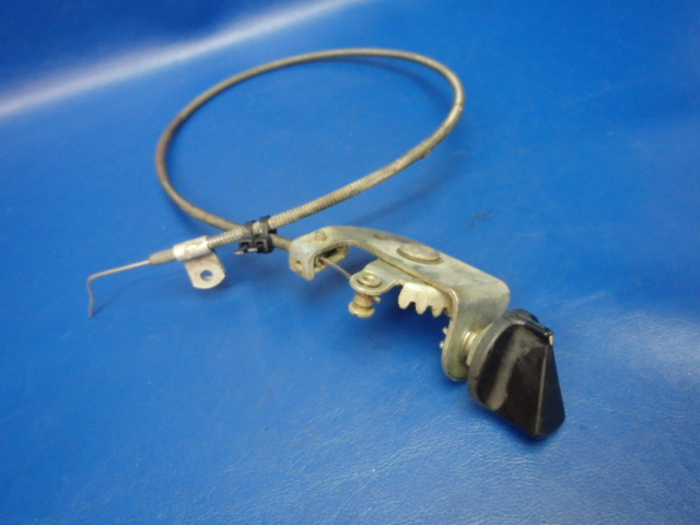 0813501-16 Cessna - CONTROL FWD CABIN AIR (knob cracked)