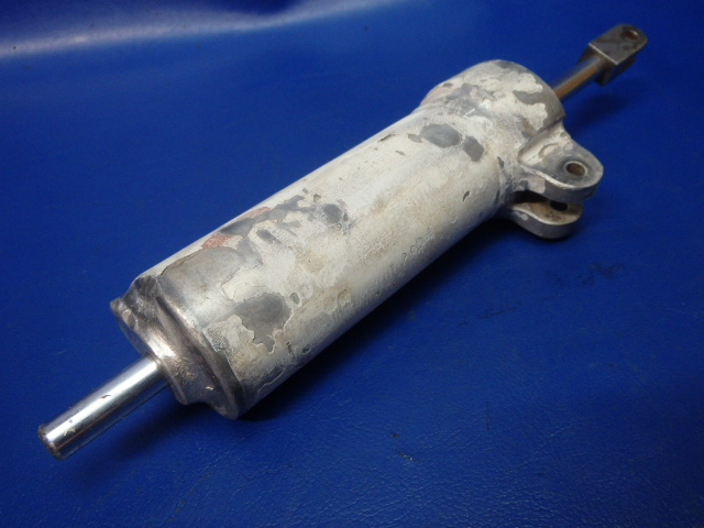 0442512-1 Cessna - Dampener-Shimmy Nose Gear(Unknown Condition)(pitting)