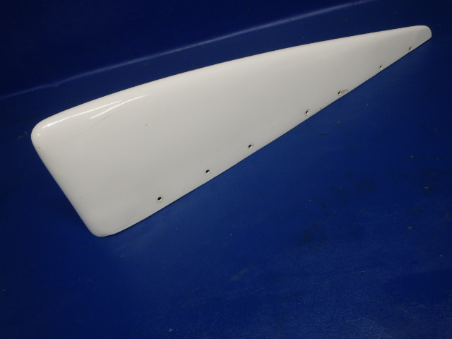0832120-1 Cessna - TIP - Elevator (Plastic)