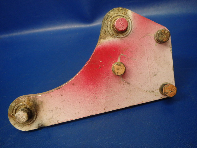 0832000-303 Cessna - BELLCRANK-ELEVATOR