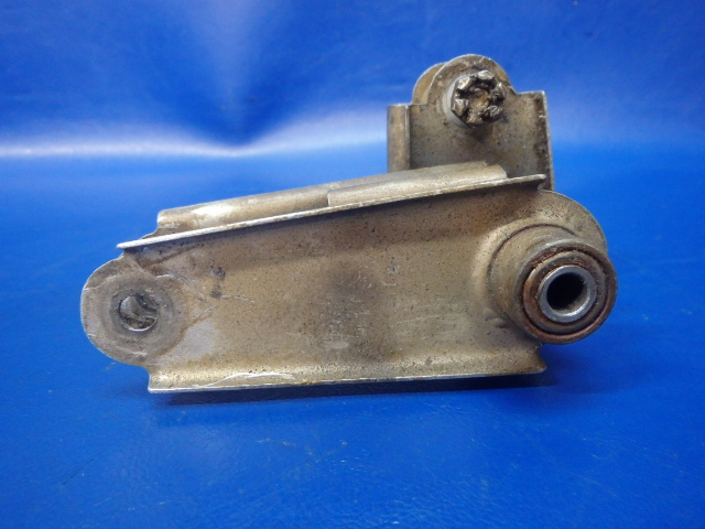 5025005-1 Cessna - Bellcrank - LH INBOARD INBOARD