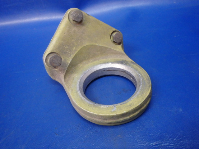 37107-00 Piper - Bracket-Engine Mount