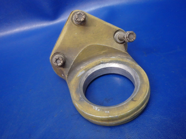 37107-00 Piper - Bracket-Engine Mount
