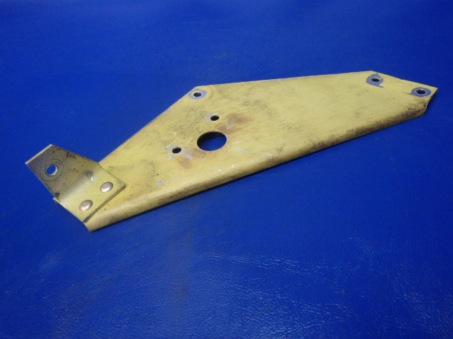 79845-03 Piper - BRACKET